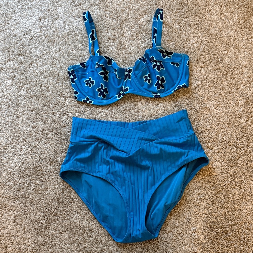 Arie Blue Floral Bikini Set